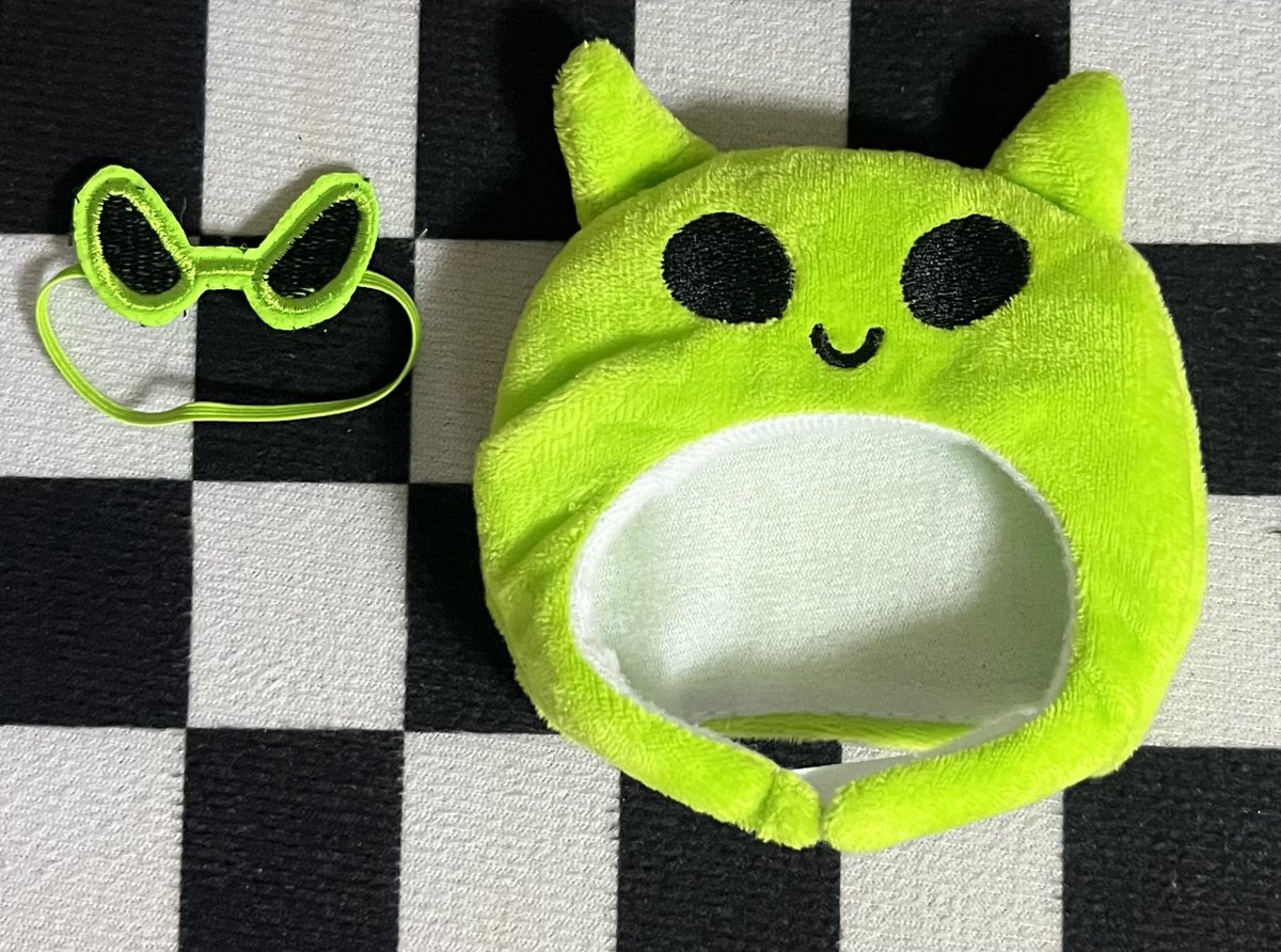 littledoll_shop's tweet photo. Pre-order
💚 หมวกเอเลี่ยน + แว่นเชือก 👽

สั่งได้ทั้งใน DM หรือ Shopee
📍 สั่งตรง ราคา 100 ฿ (จ่ายตอนของมา)
🚚 ค่าส่งเหมา 30 ฿
🧡 ในชปขอบวกค่าธรรมเนียม +10฿

⏰ สั่งได้ตั้งแต่ 17 ก.ค  - 5 ส.ค
 สนใจสั่ง Dm หรือ Shopee 👇
https://t.co/ovsQmi6k6b

#ชุดตุ๊กตา10cm #ตลาดนัดgmmtv https://t.co/snV7geZ8eH
