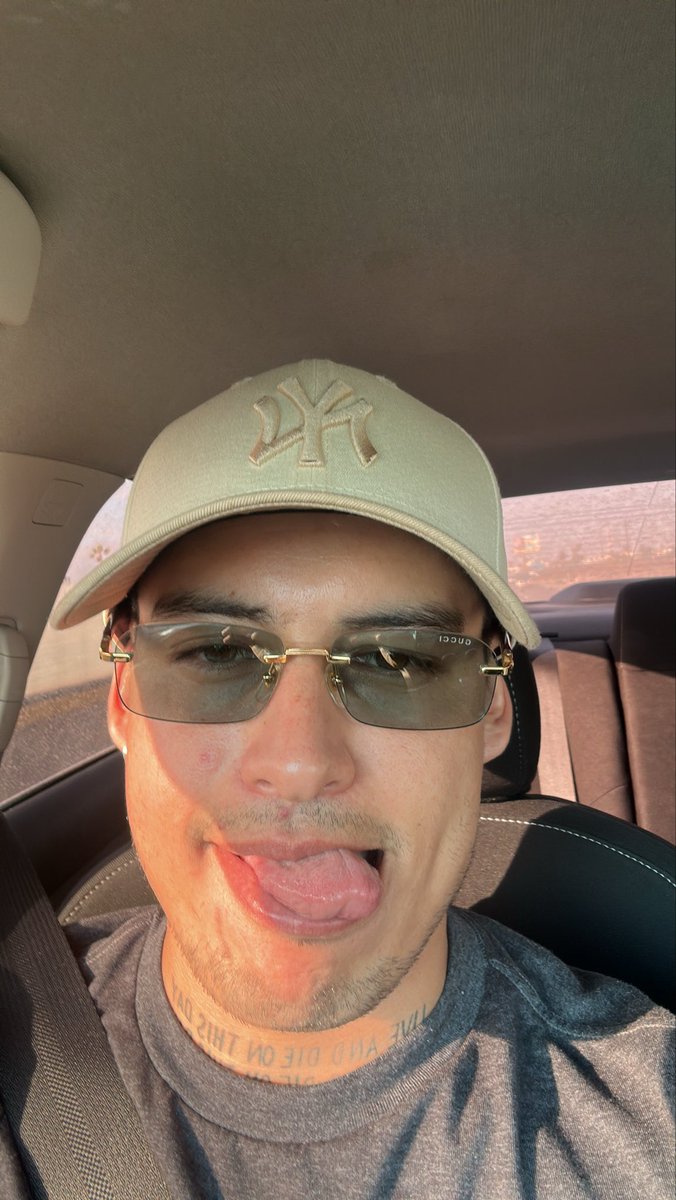 thefaceofcourag's tweet photo. A descansar que mañana juegan mis Yankees vs Dodgers https://t.co/idlVubSCkq