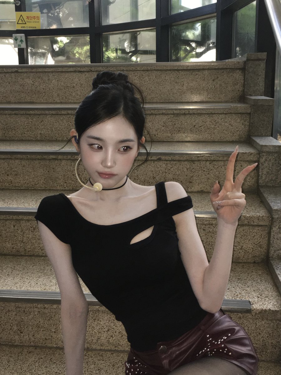 triplescosmos's tweet photo. 미소녀는 🌊와 함께 영원해 🖤

#tripleS #트리플에스
#JiYeon #지연 https://t.co/lQZBiJ40U0