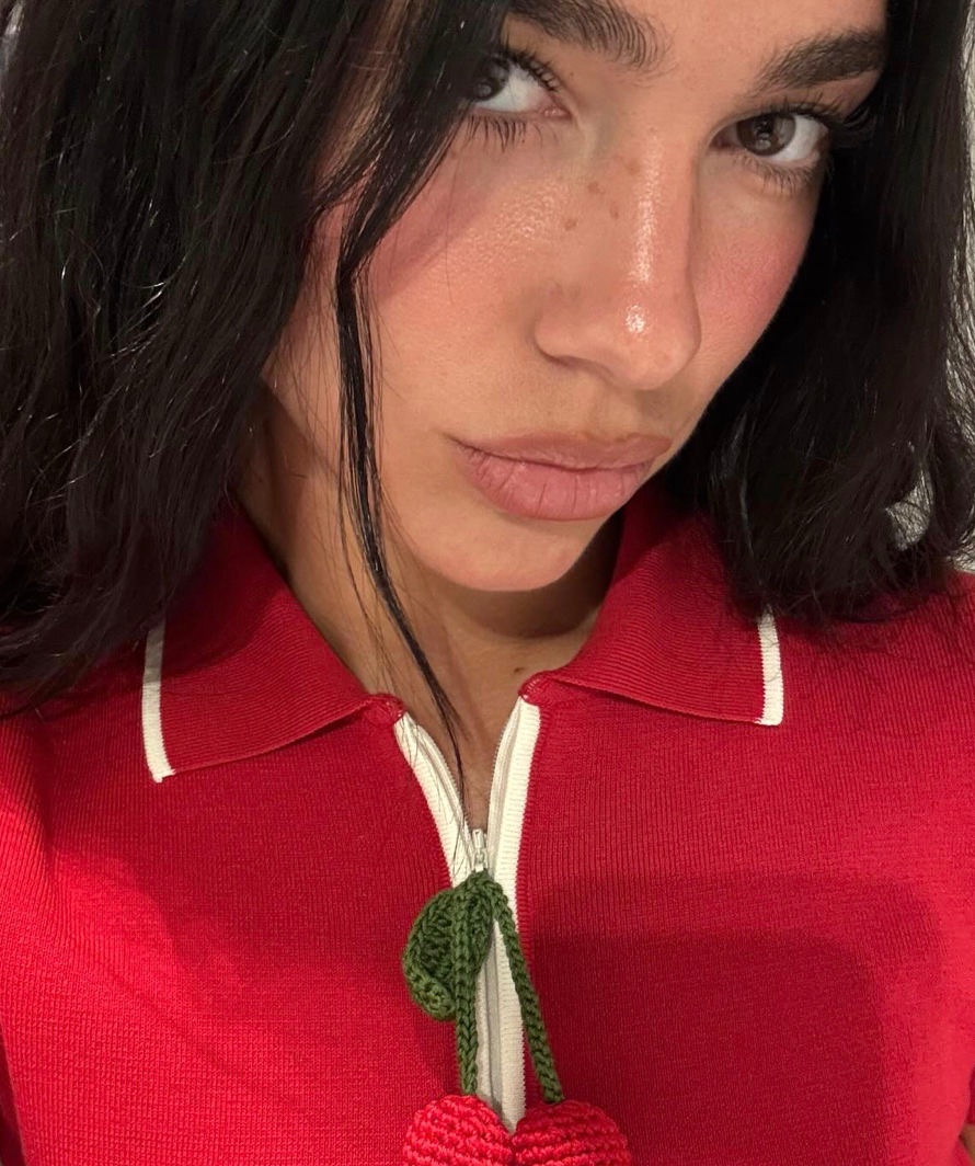 yslgirlx's tweet photo. Dua lipa https://t.co/6Wkhr19UHB