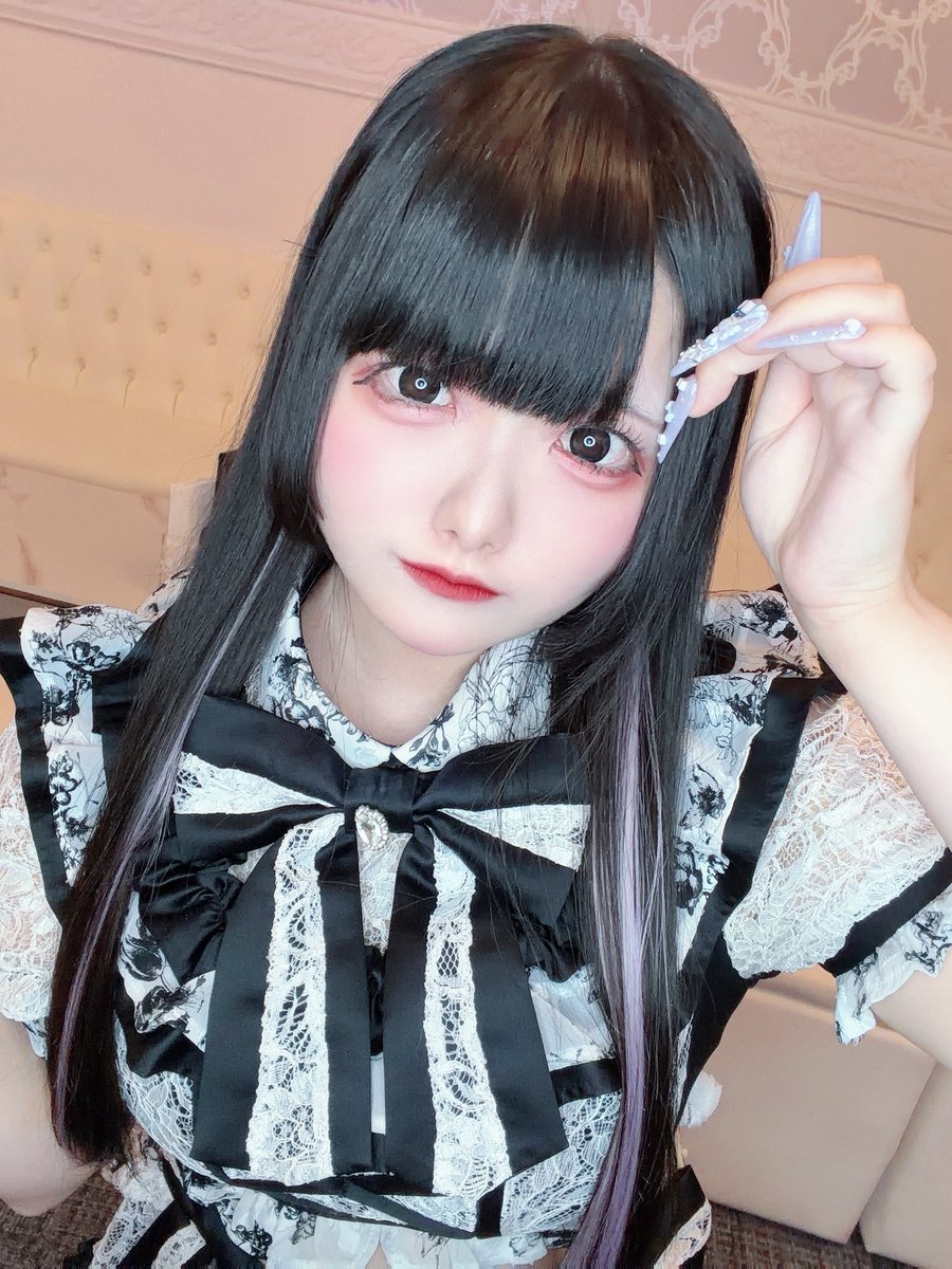 parfun_tokyo's tweet photo. 💫本日会えるパルファンリスト💫

🖤おとは@otoha_Parfun
🎶みゅあ@myua_Parfun
🌷はな@hana_Parfun
🔰みゆ@miyu_parfun
ﾟ＊.｡.＊ﾟ＊.｡.＊ﾟ＊.｡.＊ﾟ

そして今日は大阪店(@pfosk_0920)から、
夢見あくむちゃん(@akumu_pfosk)ゲストに来てくれます🎶

たくさんのご入国お待ちしております✧*｡ https://t.co/yft7hJEmGW