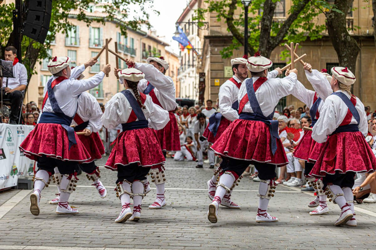 barazea509's tweet photo. SANFERMINAK 2026
TXISTULARIEN 67 ALARDEA

@SFesPamplona @irunakulturada @alarde_a https://t.co/ngYiEsCzJK
