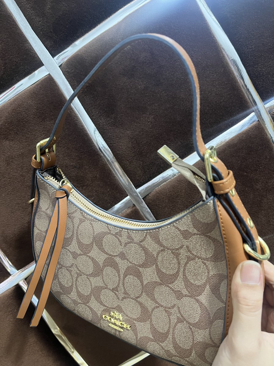 anotherracel's tweet photo. preloved coach import premium ori
no minuss
250k nego tipis
minat dm , bisa oyenn https://t.co/2Q9t3sd8eq
