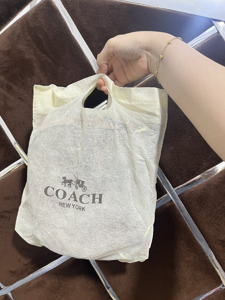 anotherracel's tweet photo. preloved coach import premium ori
no minuss
250k nego tipis
minat dm , bisa oyenn https://t.co/2Q9t3sd8eq