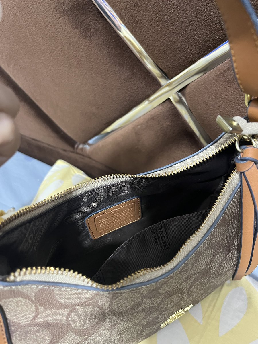 anotherracel's tweet photo. preloved coach import premium ori
no minuss
250k nego tipis
minat dm , bisa oyenn https://t.co/2Q9t3sd8eq