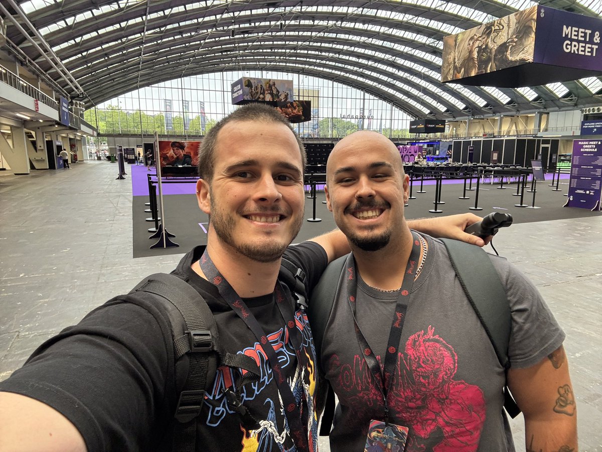 PalabraDemonio's tweet photo. Día 1 🥹🖤 #MCAmsterdam https://t.co/TXmgHNWAsZ