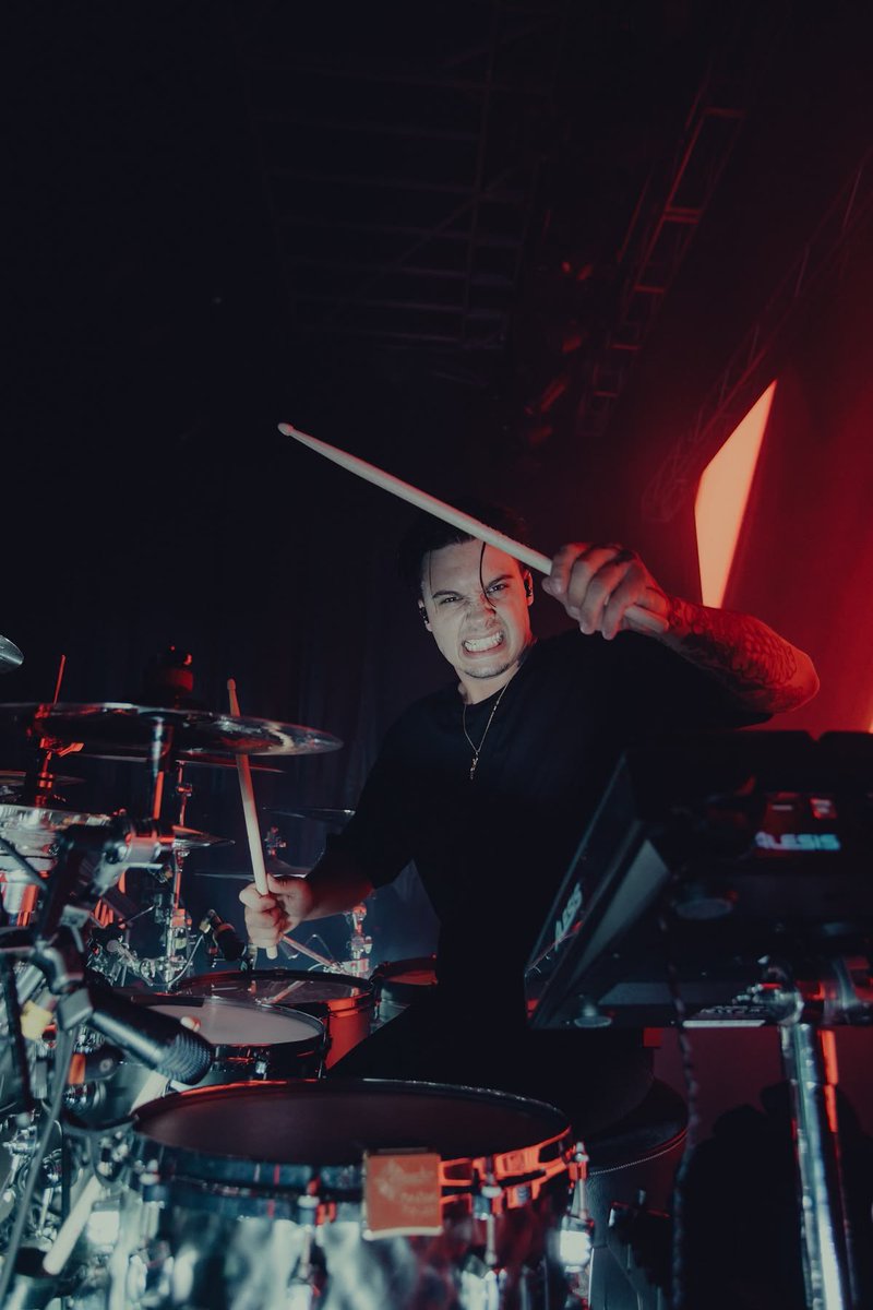 concreteevil's tweet photo. happy birthday to the best drummer in the whole world and the most professional silly guy! FUCK IT UP FOLIO https://t.co/OtU6cdK6mu