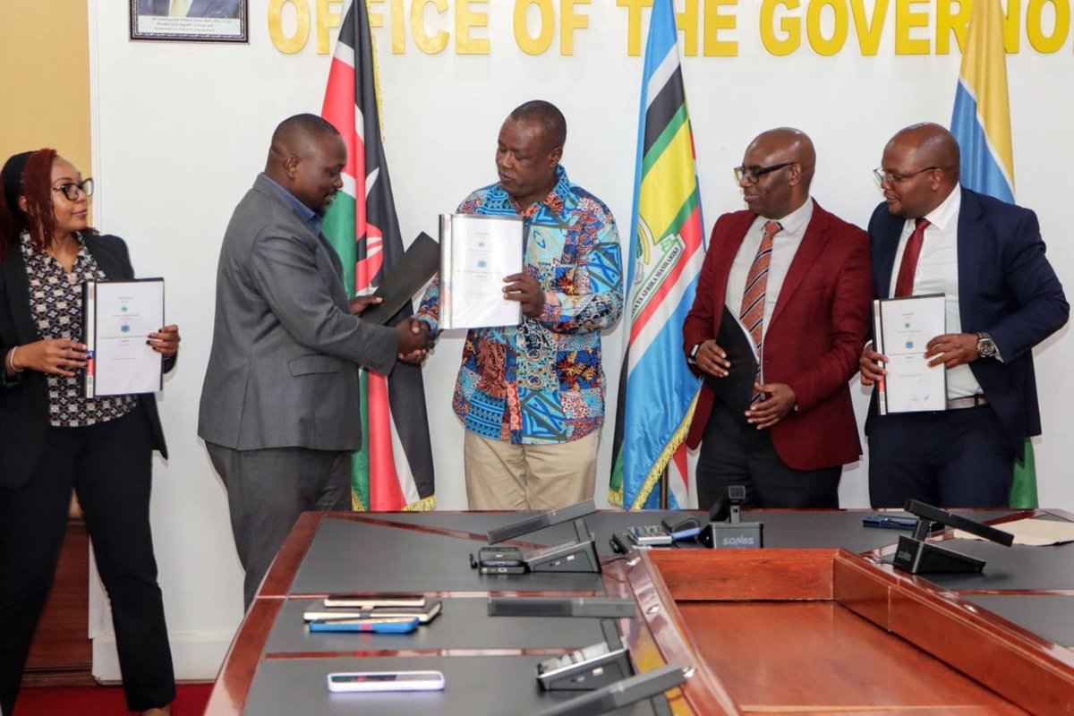 KMPDUUpperEast's tweet photo. After constructive negotiations with the CoG Meru, KMPDU has successfully signed the RTWA bringing Meru doctors’ strike to an end. This agreement secures employment of additional doctors and promotions marking a significant step towards strengthening healthcare delivery in Meru. https://t.co/yc5Ia8Hvmh