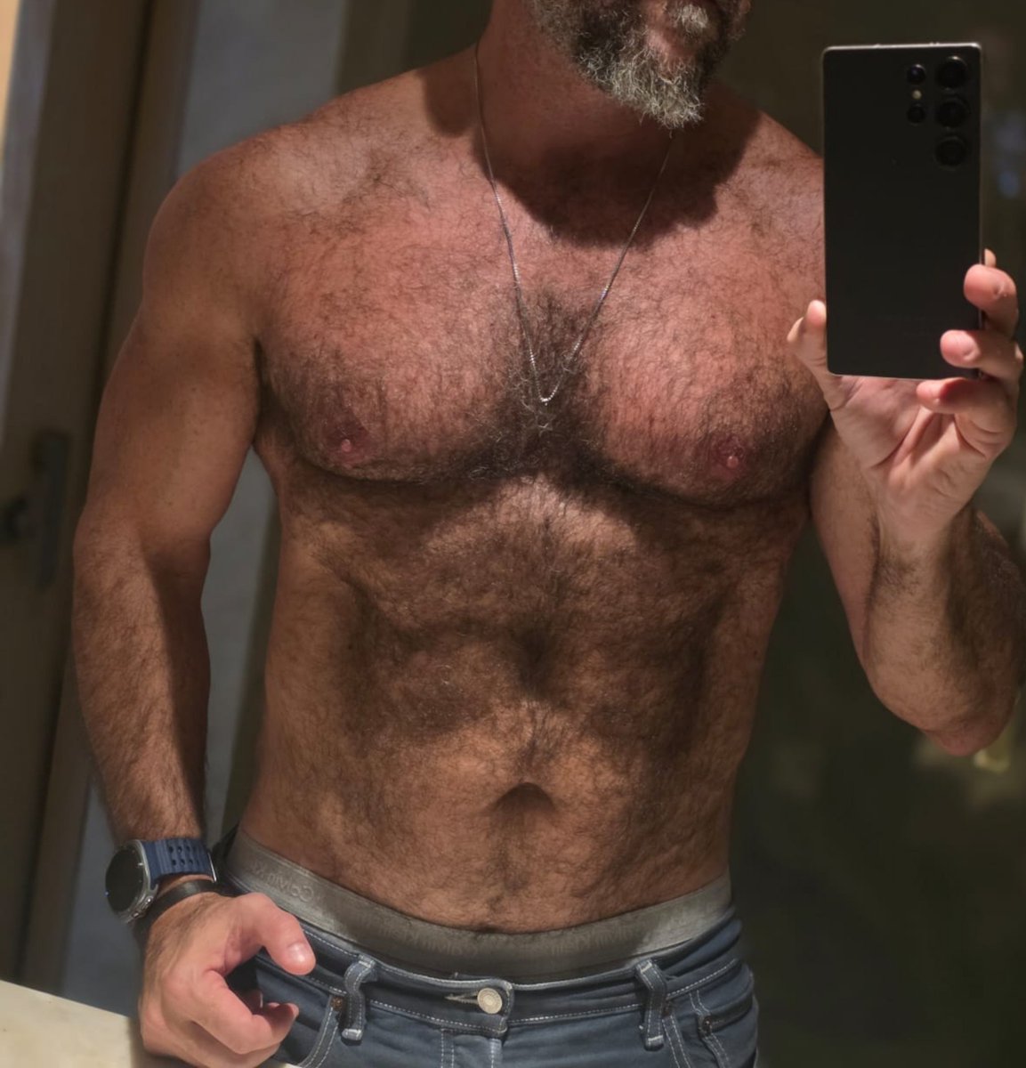 PassivaoSP's tweet photo. Quem curte macho malhado peludo?
#fckparty #gangbang #suruba #pornstars #gayorgy #gayfuck #gayporn #machoflix #bundudo #peludo #macho #passivo #malhado https://t.co/c88rAEdjKs