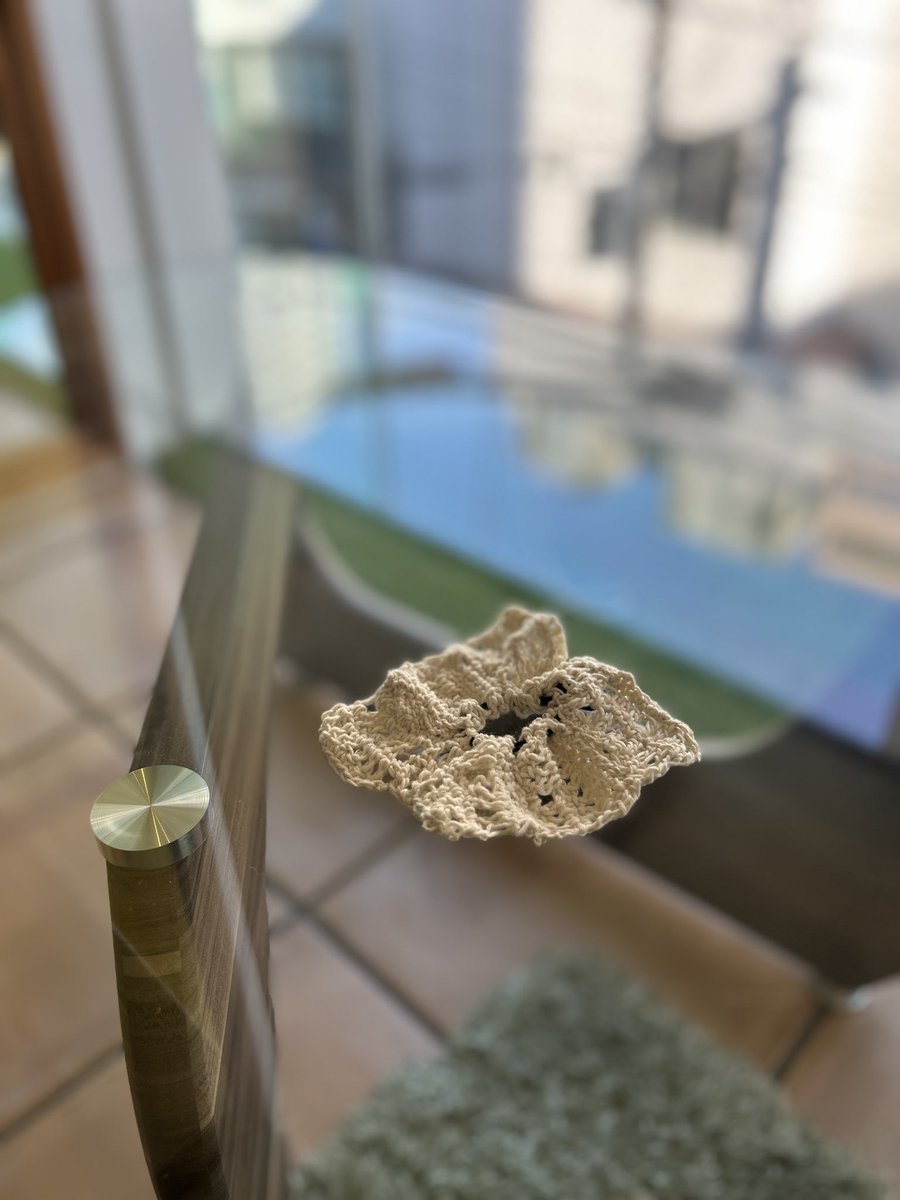 HandmadeIto's tweet photo. 編み物
はじめての作品
シュシュ完成です！
#プライベートレッスン

https://t.co/H9BtyQUGkc https://t.co/l1M8bkeFJT