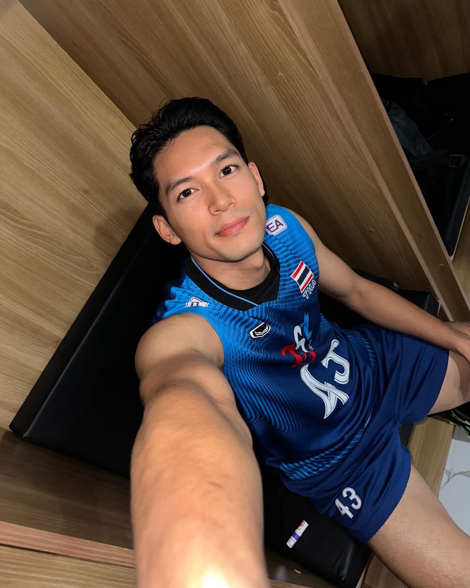 pk_sportsx's tweet photo. Team Thailand’s Middle Blocker, Thanathat “Barlen” Thaweerat 😍🇹🇭

เขาเป็นคนใหม่ที่ฉันแอบชอบอยู่ หล่อมากเลย 🙈❣️

#SEAVCup2026 #SEAVCup https://t.co/AvHcB1W2QA
