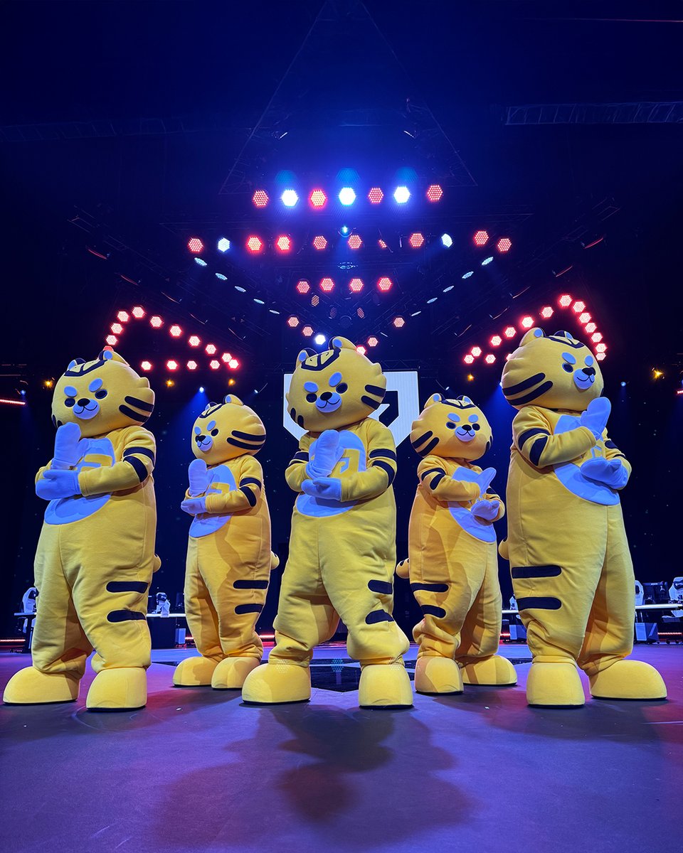 GenG's tweet photo. Kicking off the Playoffs with a special main stage performance before the action begins. Don't miss it. 🥷🐯

#LeagueOfLegends #EWC2026 #GenG #TIGERNATION https://t.co/8ZNnKJxRtn