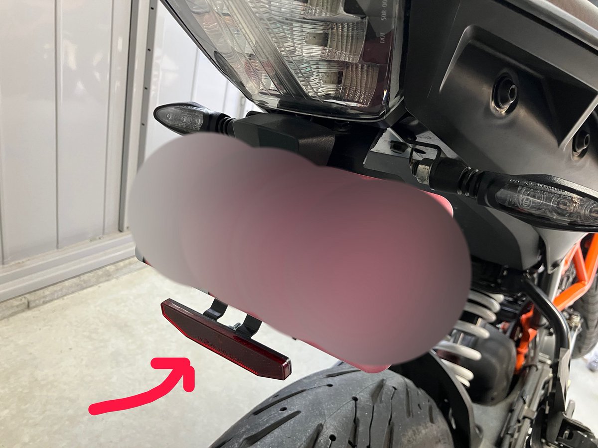 wkhr_mc's tweet photo. Amazonでいろいろ買って取り付け🛠️
・バーエンド
・スライダー
・ヘルメットロック
・リフレクター
#125DUKE https://t.co/3e8oU0O7Ep