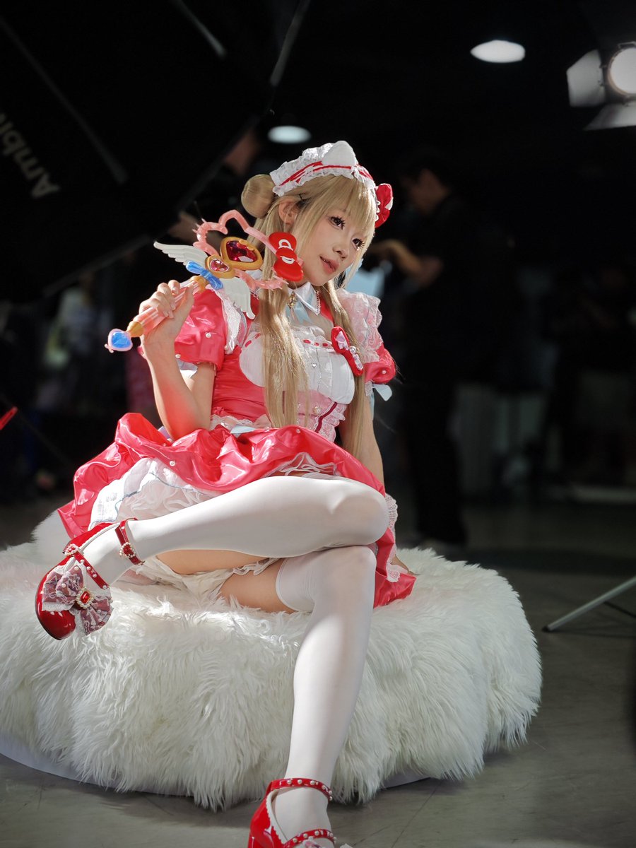Murphy48508919's tweet photo. 胡桃出击~ 📸
＃永劫无间 ＃胡桃 ＃漫展 #COSER https://t.co/VzygGpaXlC