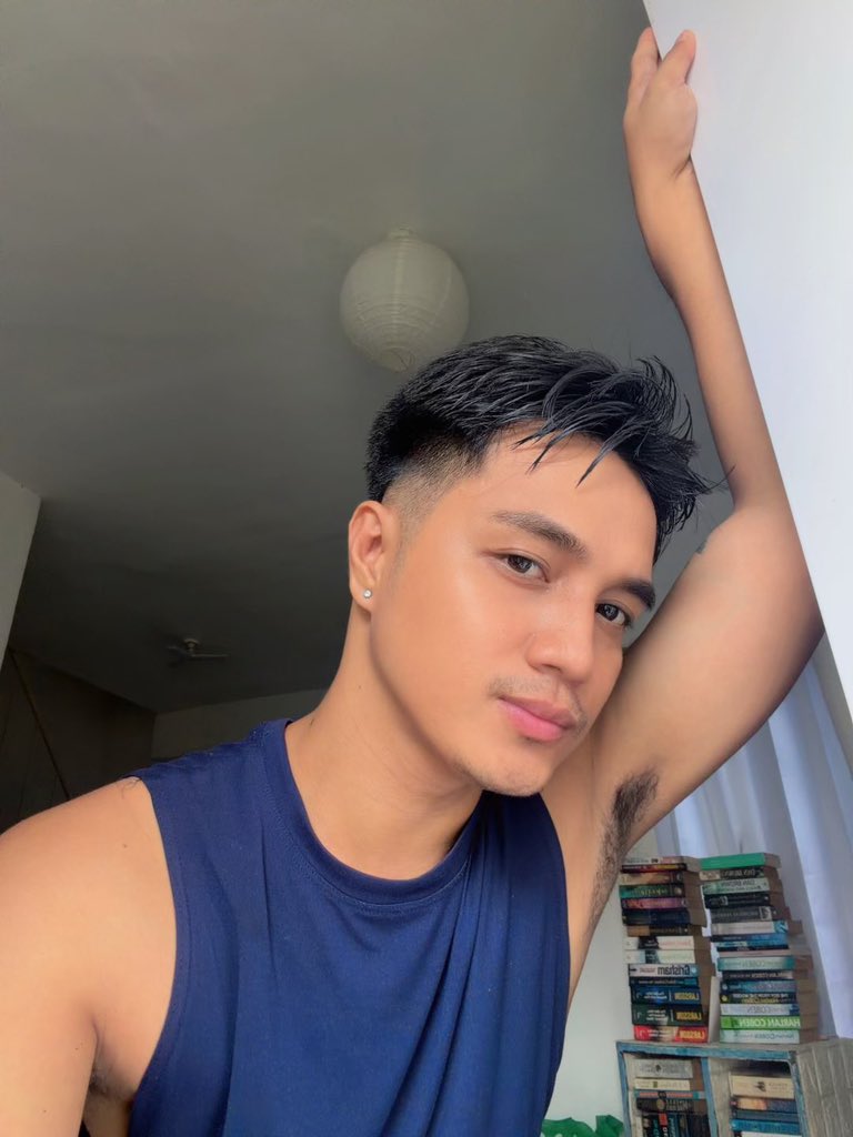 Jaysonnueca's tweet photo. Hi 😅 https://t.co/4WYch0ixSC