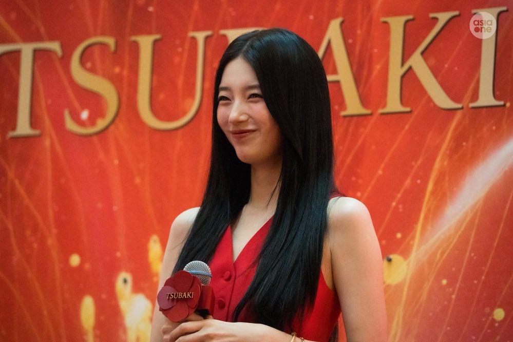 shuzkay's tweet photo. SO CUTE !!!!! rabbit suzy !!!!! 숮토끼 🐇

TSUBAKI GODDESS SUZY IN SG
#SUZYxTSUBAKI_inSingapore https://t.co/QpZeRBdDfR