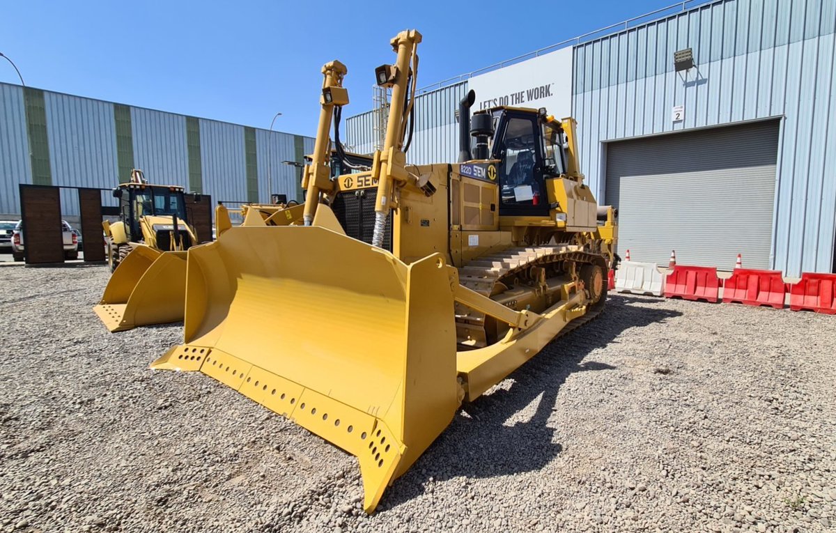 MandyHuang024's tweet photo. SEM Bulldozer SEM822D
✅ Weichai Engine
✅ SU/S Blade
✅ STD Cabin
✅ Ready for Immediate Delivery

Perfect for road construction, mining, and earthmoving projects.

📩 Contact me for price, photos, and shipping details.
Whatsapp:+86 19838157661

#caterpillar #bulldozers #dozer https://t.co/MtIH7JqhYN
