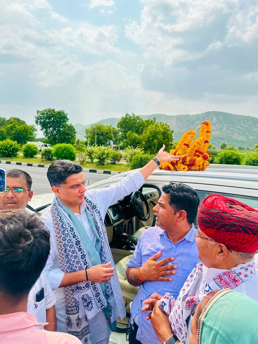 MangilalDoi's tweet photo. 📌 लक्की रिसॉर्ट निवाई
जन-जन के नेता श्री सचिन जी पायलट के टोंक आगमन पर लकी रिसॉर्ट पर हार्दिक स्वागत अभिनंदन 💐💐 @SachinPilot 
@INCRajasthan https://t.co/HZ7OK13e8B
