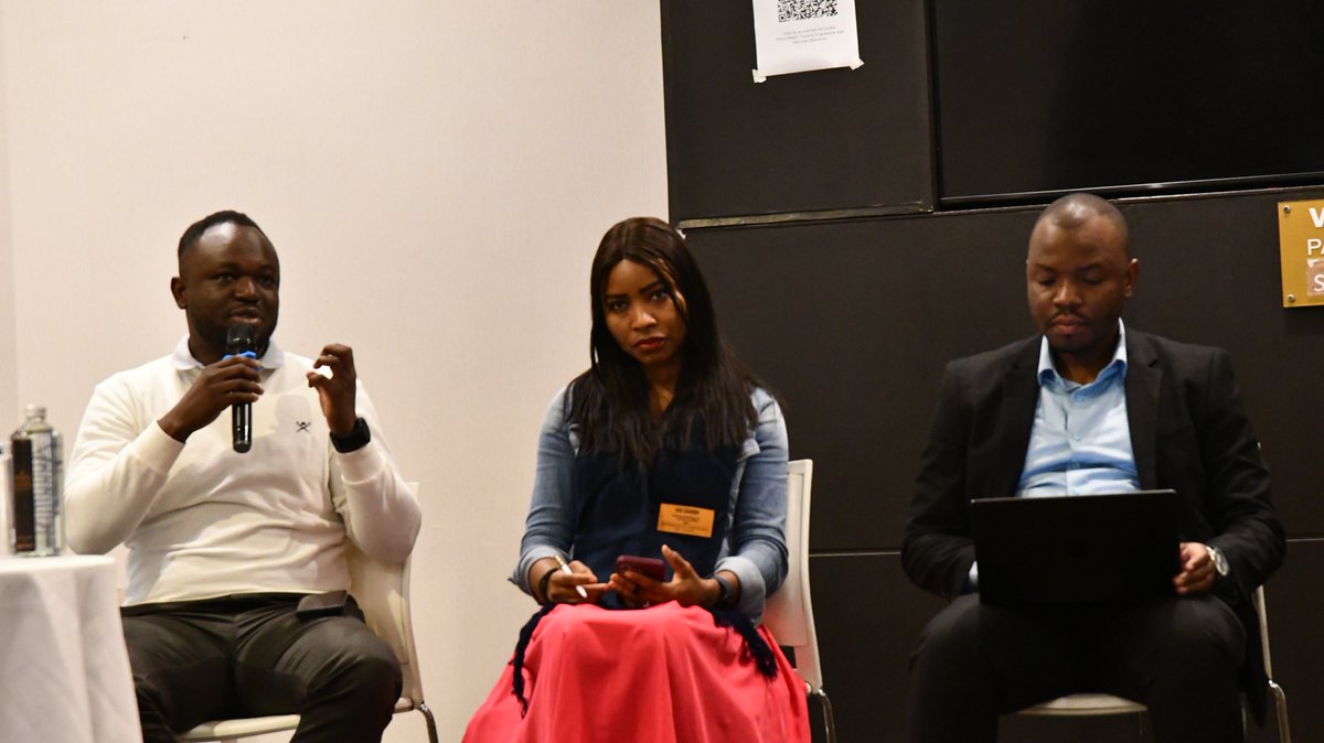 KEMRI_Wellcome's tweet photo. 🤝 Effective modelling starts with effective partnerships.
In a panel discussion moderated by Dr. John Ojal, #GSLEARN participants explored how policymakers and modelling teams can work together to co-produce evidence that is relevant, timely and actionable.
The discussion highlighted the complementary roles of policymakers and modellers, practical approaches to building trust and collaboration, overcoming common challenges, and preparing institutions to effectively engage with future #GSLEARN modelling fellows.