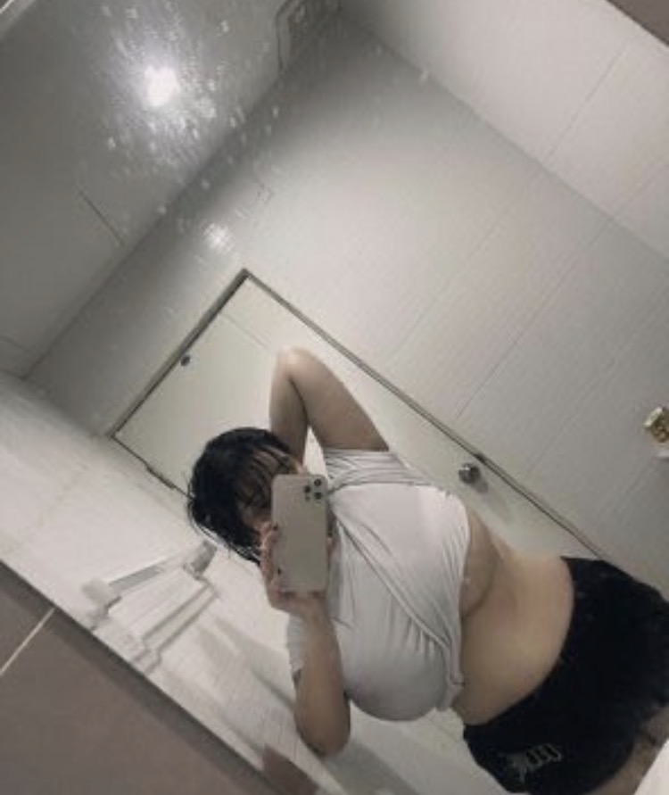 DennaKrist20138's tweet photo. 豚すぎるかなぁ🐷 https://t.co/NXiGKpfPZr