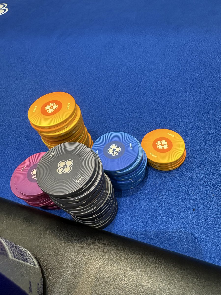 Happy55667306's tweet photo. @24dragon_poker すみません、
オールイン2回して140000くらいなりました(?) https://t.co/Ot8mciFr7y