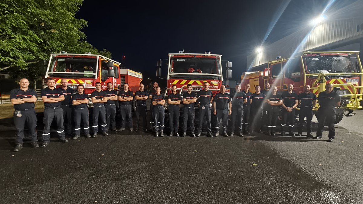 Pompiers03's tweet photo. [#RENFORTFDFEN]
🚒Engagement de la colonne SE Alpha, au profit de la zone Sud
👨‍🚒22 SP de l'Allier
👉Partie cette nuit en direction de l'Isle-sur-la-Sorgue, la colonne est composée d’un GIFF @Pompiers03, 1 GIFF #sdis43 et 1 GIFF @SDIS_63
💪Courage aux personnels engagés !
📷SDIS03 https://t.co/HDnawORF3X