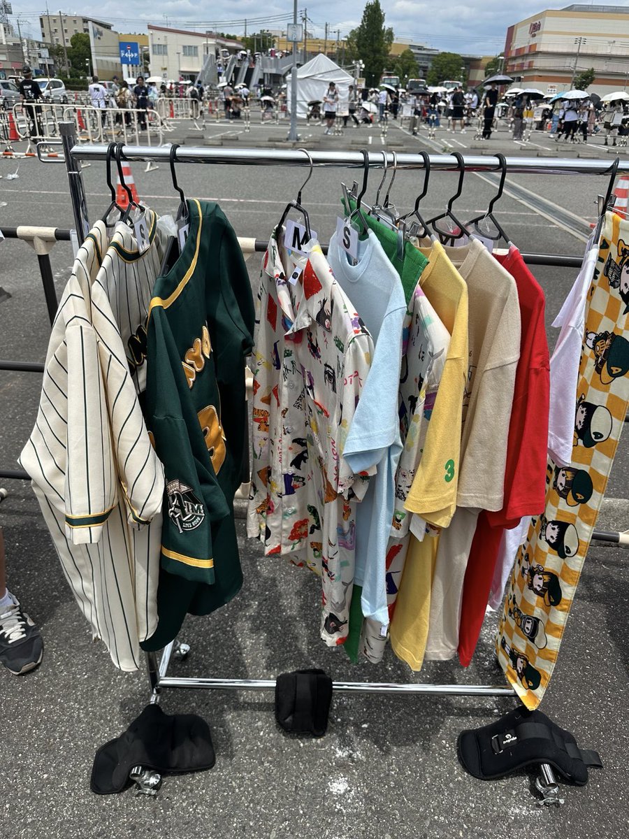 am1myon's tweet photo. 、、、2Days❤️
だいすきなジェニファー聴けたの本当に嬉しかった😭
みょんちゃんのファンクラブに入って8年目の日に武道館❕🥹
絶対に行くね.

p.s.ユニバ入りたかったな~ https://t.co/pco3ZaCJaE