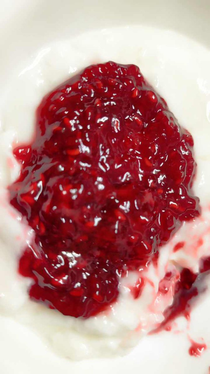 Potted_Orchard's tweet photo. 上品で風味豊かなラズベリージャムを作ろう！ラズベリージャムのおすすめ材料と道具を紹介します。
https://t.co/l8U3Ui5nLe https://t.co/URazji7cYQ