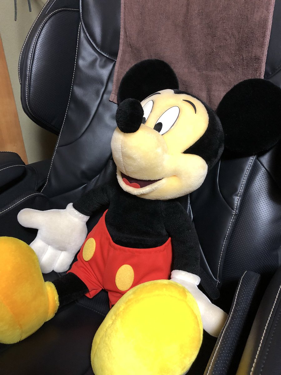 tojyofp's tweet photo. マッサージチェアはいいぞおじさん「マッサージチェアはいいぞ！８年間ほぼ毎日稼働しても壊れぬ。毎日数百円でQOLが爆上がりじゃ。但し差額を惜しんで脚と足裏のケアが無いモデルを選んではならん。おじさんとの約束だぞ！」（布教） https://t.co/BdgzyBNrcN