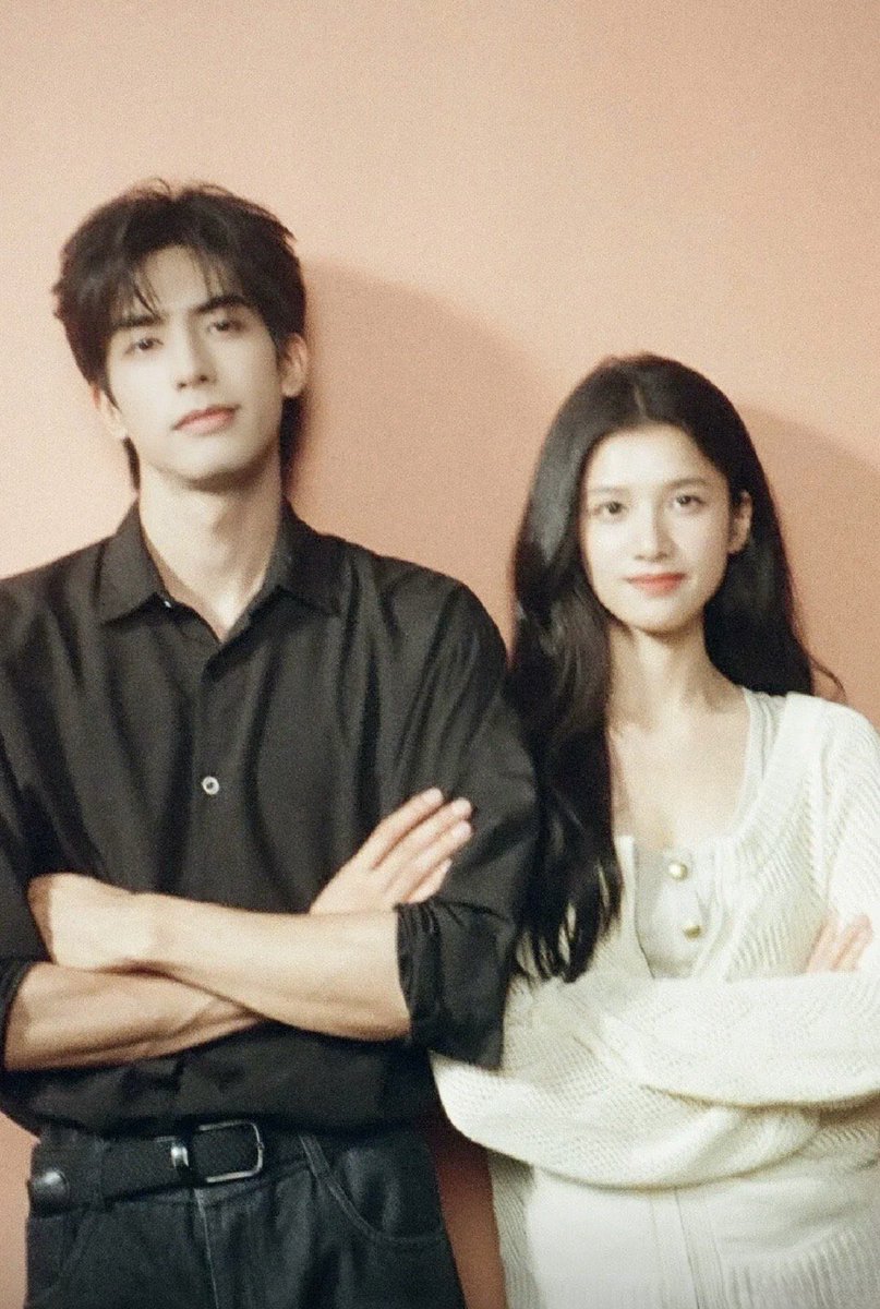 Princesszjy520's tweet photo. #LoveForYou #野狗骨头　
#ZhangJingyi #SongWeilong https://t.co/plVPiHjomg