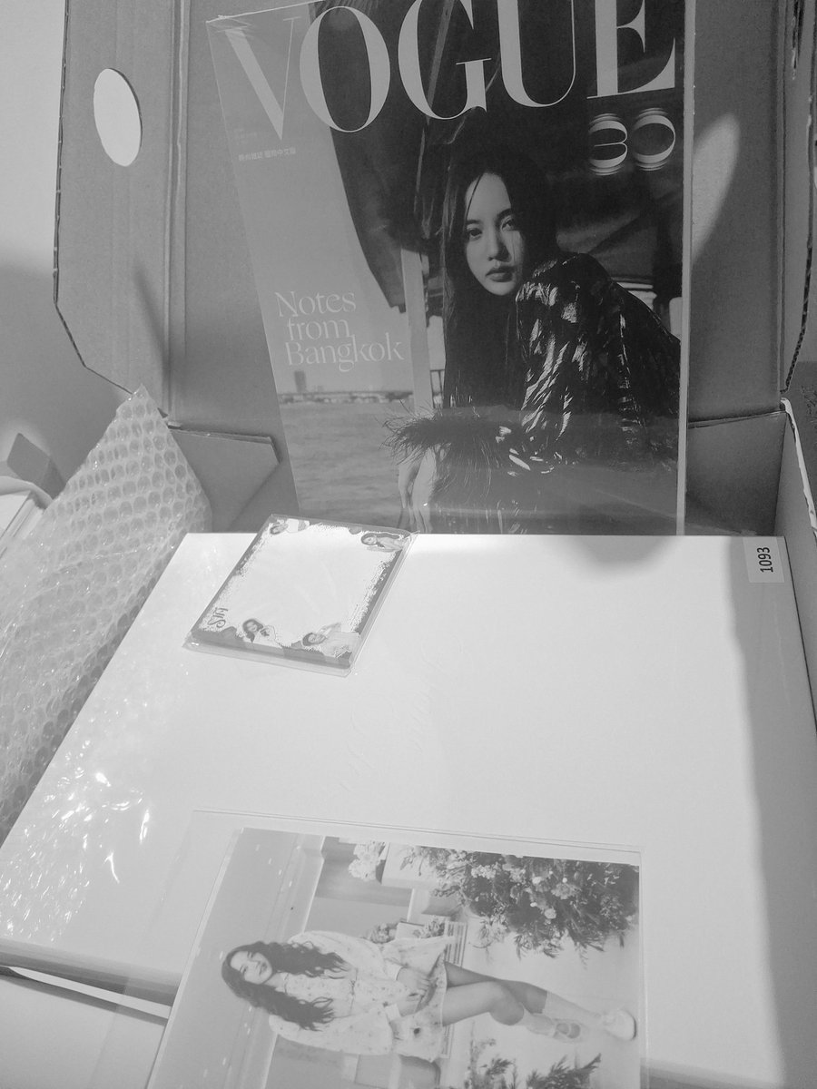 Srch6789's tweet photo. Number 1093 I don't have the confidence for  getting"Special card" 😅

Thank you @bee_nidarat_ for help me
 😘

#HomeWithHerByFreen
#HomeWithHerPhotobook
#srchafreen #GIRLFREEN https://t.co/MjFgIlD7xU