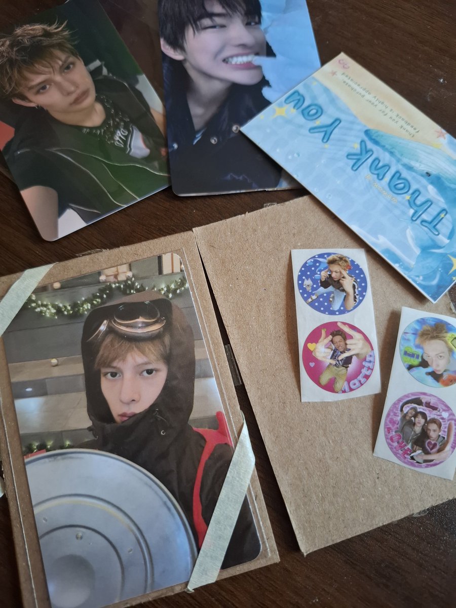 jemssunflower's tweet photo. Happy mail 💖
AAAA baru sempet unboxing my jamie homealone lucuw sekali asjaksjajkkh makasiii kak freebiesnya jg lucuw 😘
#testiwowow https://t.co/IwSpTVyslz