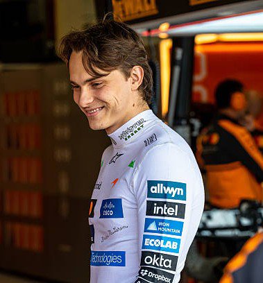 laurogeitabat's tweet photo. oscar on his love for racing:

"i enjoy trying to beat others. i enjoy the speed &amp; improving myself, but ultimately, you want competition.

once in f1, the next step is going from points, to podiums, to wins &amp; to a championship, which i'm still trying to do and hungry to do." https://t.co/qcvc0sA7T5