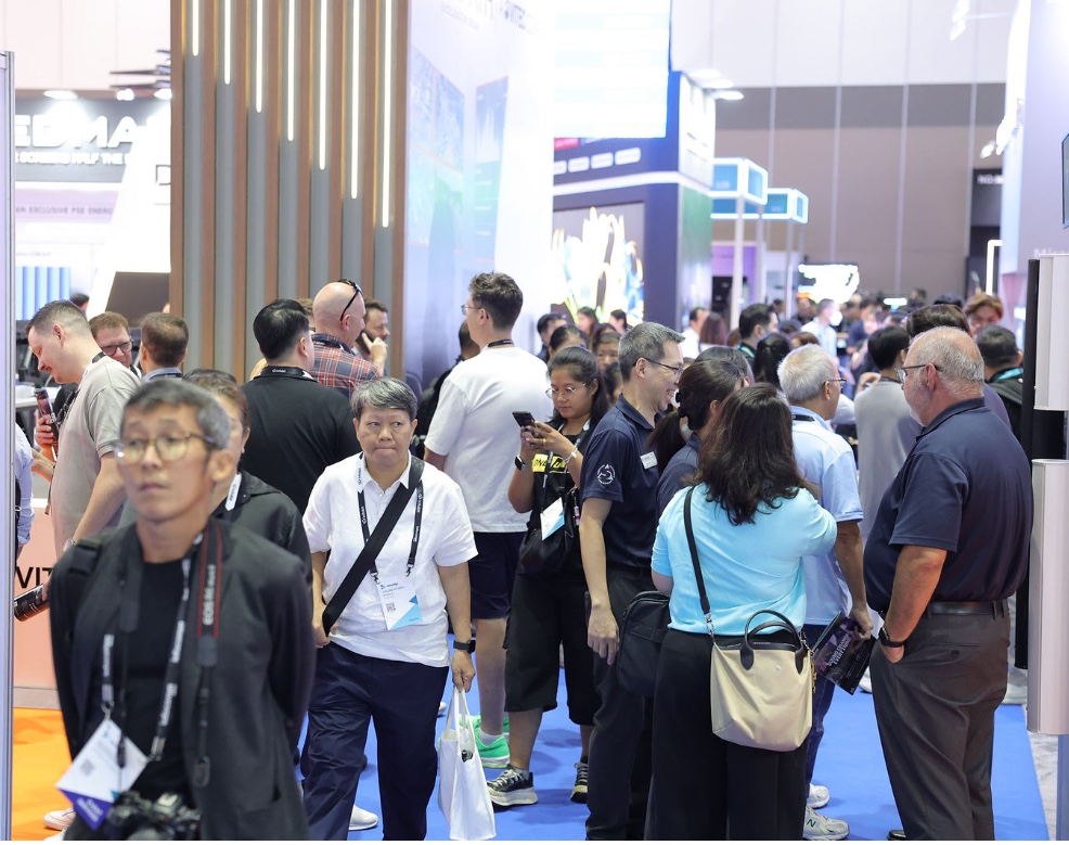 AISpeechGlobal's tweet photo. AISpeech is at InfoComm Asia 2026 with Fuzion, showcasing AI audio solutions for meeting rooms, lecture spaces, and larger conference halls, from MC10 and MC08 to MA600D. We are also hosting AISpeech Tech&amp;Taste Night with local partners. 
#VoiceAI #InfoCommAsia2026 https://t.co/ih34MZ0Uqh