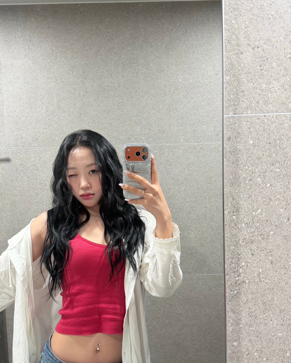 yvesupport's tweet photo. Yves via b+POP https://t.co/NqEVRJwpOC