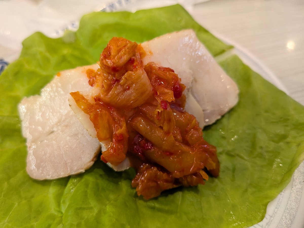 kara_fan5022's tweet photo. お昼ご飯は
はま寿司
魚は食べないけど
メニュー豊富
軍艦＆甲殻類
サムギョプサルあった😋 https://t.co/GKToWWb7Zz