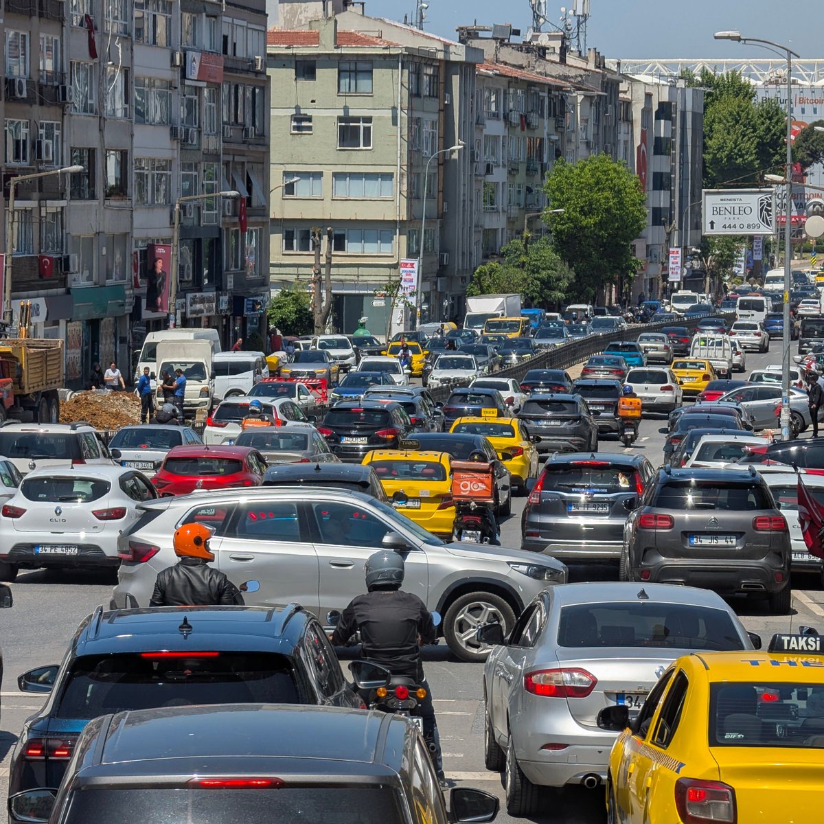 Türkiye'de Trafiğe Kayıtlı Araç Sayısı 34.5 Milyonu Aştı