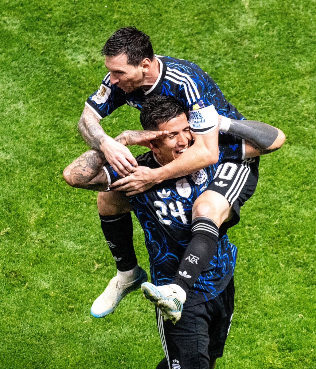 CrewsMat10's tweet photo. The way Messi celebrates his teammates’ goals like he scored them himself >>

2018.                                                 2026 https://t.co/tOQ68094Er