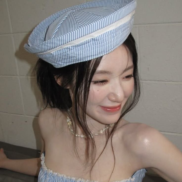 lysandrra_'s tweet photo. ⊹ fresh account, new friends? ♡

i'm lys!

she/her
— proud neverland
— (g)i-dle is my comfort group
— always excited for new eras
— friendly &amp; interactive ✨

♡ or ↻ if you'd like to be moots!

#stantwt #kpoptwt #moots https://t.co/2148QTqVIr