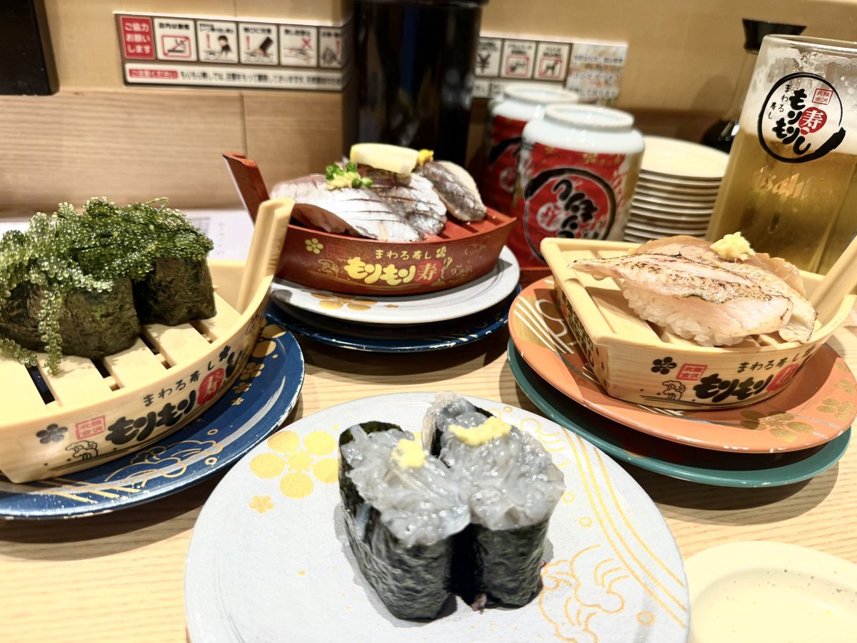 eonen_96min's tweet photo. 今日はお休みだたので深大寺へ
アクスタお守りお迎えできた✨
帰りに🍣食べた！のどぐろ最高😆
#深大寺
#メカトロウィーゴ
#メカトロノート
#スシエルエー https://t.co/hyndSGalVJ
