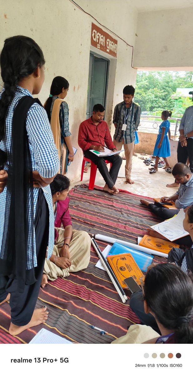 dietmbj's tweet photo. Teacher Educators monitored classroom teaching and provided continuous mentoring to strengthen pupil teachers' pedagogical skills and professional competence.
@dietmbj 
@SMEOdisha
@EduMinOfIndia https://t.co/LShEarkuA2