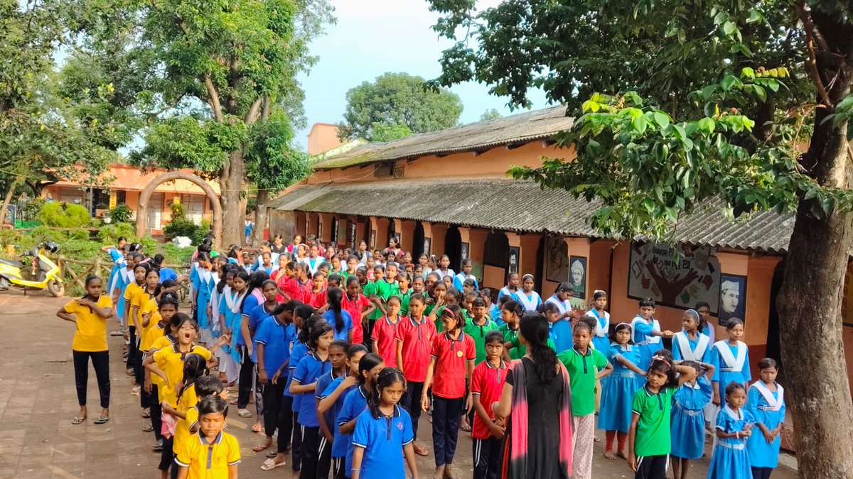dietmbj's tweet photo. Teacher Educators monitored classroom teaching and provided continuous mentoring to strengthen pupil teachers' pedagogical skills and professional competence.
@dietmbj 
@SMEOdisha
@EduMinOfIndia https://t.co/LShEarkuA2