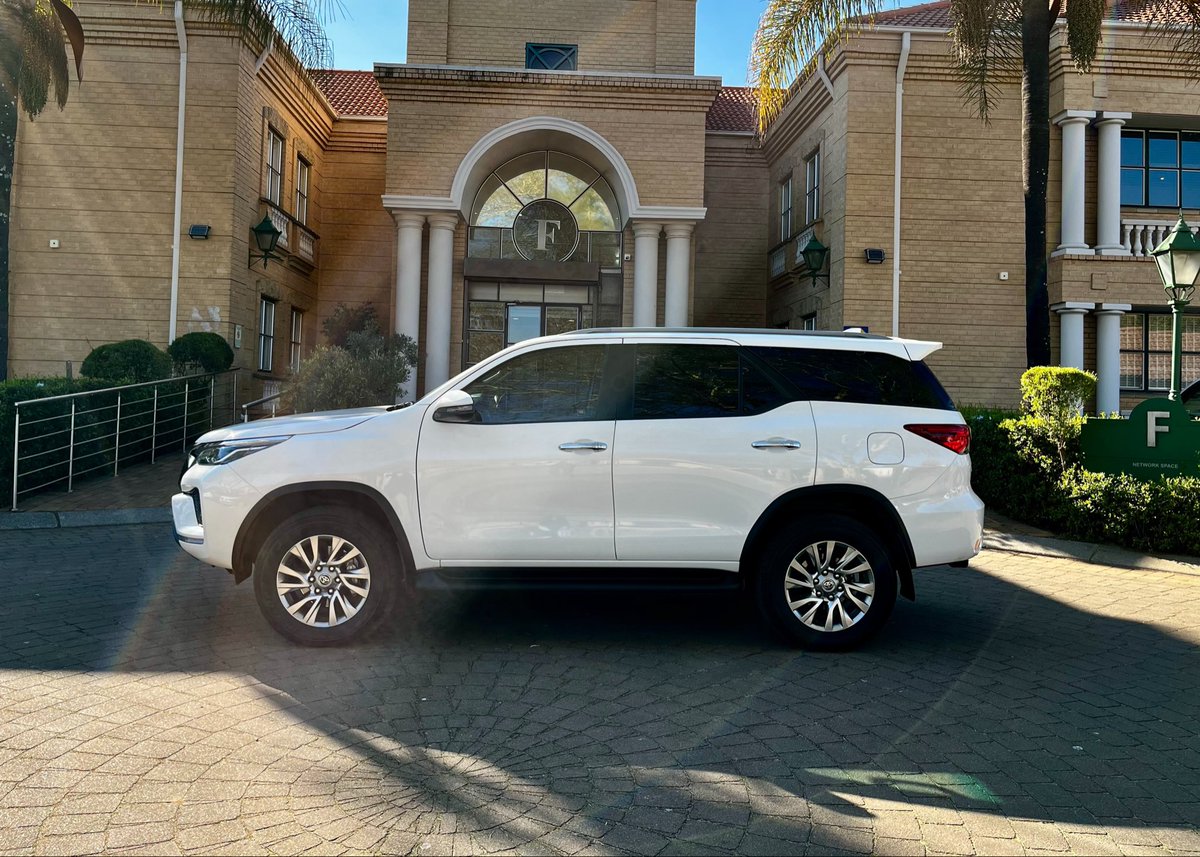 selfstyledking's tweet photo. Client: Trevor, can you and your team get us a nice and clean Toyota Fortuner, within a total of R650000 landed cost? With a mileage of not more than 50000KM?
Me: Of course. A few days later…
This beauty is paid for and ready to be delivered. It’s that @Rovertlogistics touch. Almost works like magic.
