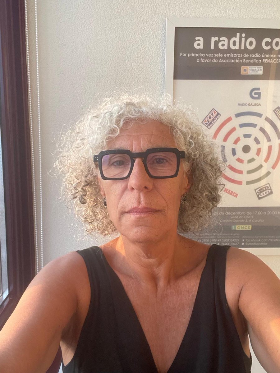 DefendeAGalega's tweet photo. Menos propaganda. Menos manipulación. Menos censura. Menos externalización. Menos baleirado de contidos.

Máis información, máis contidos de calidade e propios, máis respecto ao persoal. MÁIS SERVIZO PÚBLICO📻📺

#VenresNegro426CRTVG
#DefendeAGalega
A TÚA. A de TODAS🖤 https://t.co/2hTq3eo54x