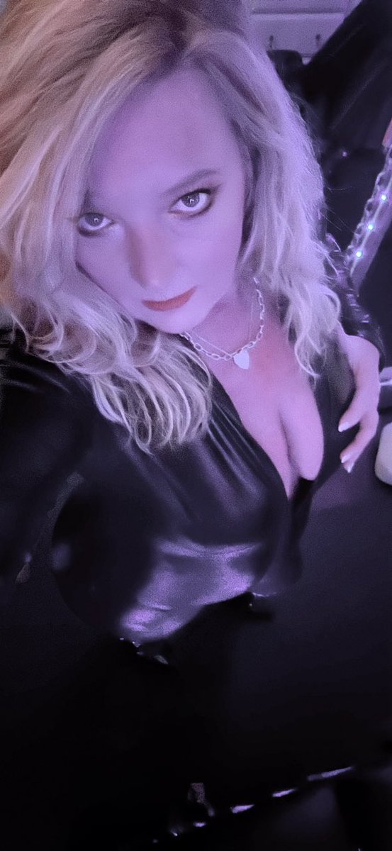 MsScarlettBlack's tweet photo. Scarlett Says…
There is elegance in restraint.

🖤 https://t.co/yWc67XegS1