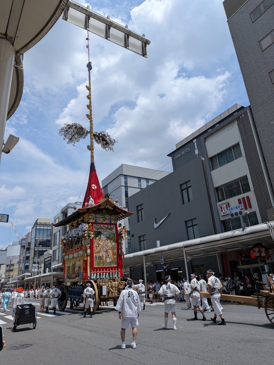 sknk00's tweet photo. 久しぶりに祇園祭の山鉾巡行を見に行きました。 https://t.co/pSFc2nyMCI