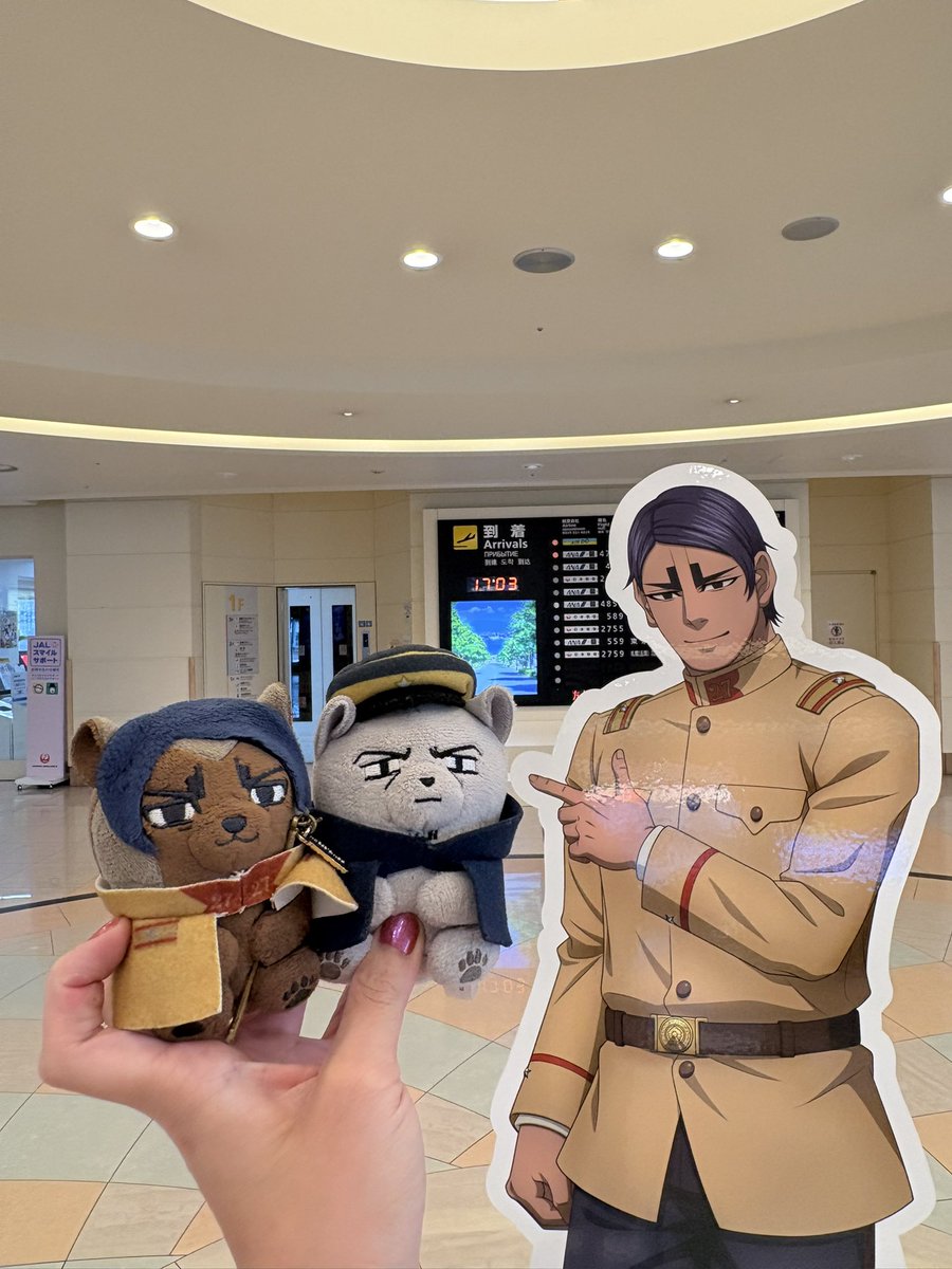 juiceeaka99's tweet photo. 少尉殿がロビーに戻りました💜
眩しすぎる😭😭 https://t.co/uX0vBdauaf