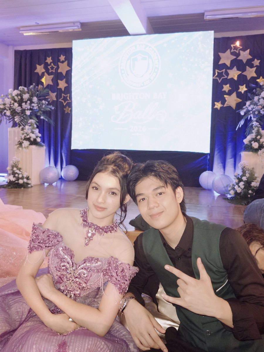 WAYCOOFC's tweet photo. hello naman diyan, wayco!
CHARIONs CHANCE
#CHARMsRedemptionToZION https://t.co/SRTEtkUpOb