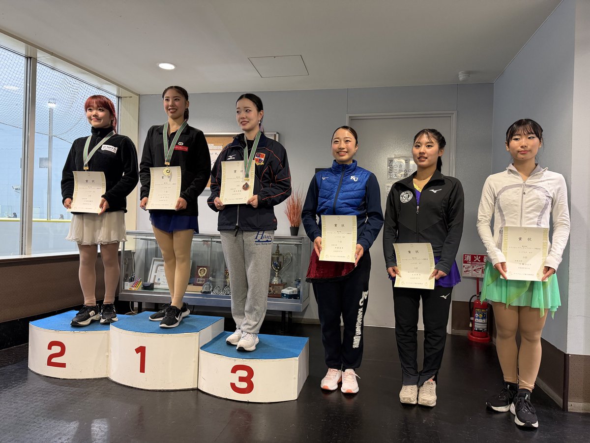 online_on_ice's tweet photo. 🥜アクアカップ2026🥜
❄シニア女子SP❄

🥇#住吉りをん 選手
新SPは軽快なJAZZナンバー🎹🎶
♪Anything Goes / Let's Face The Music And Dance(振付:マッシモ•スカリ)

🗣️音に間に合わせる、で精一杯になってしまっているけど、自分が音をリードしていく感じでJAZZを表現したい。強い音に合わせるのは簡単だけど、裏のピアノの音とか細かい音を足で刻んでいくところがまだまだと感じた。

新たな4年間の旅のはじまり🏔️まずは昨季の悔しさを晴らすべく「全日本を笑顔で終えたい😊」

#アクアカップ #figureskating #フジスケ #RionSUMIYOSHI