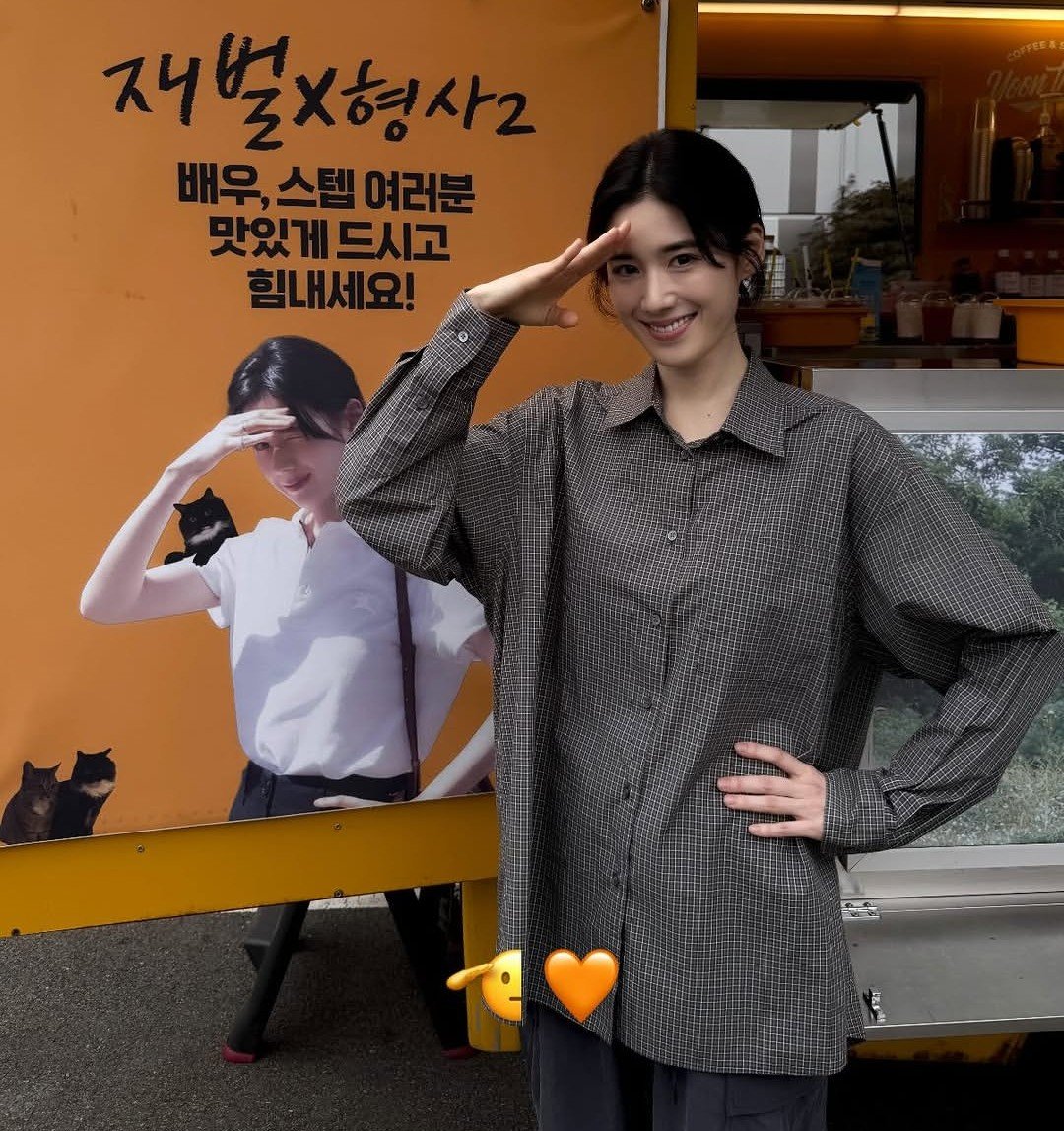 sisi_eunchae's tweet photo. Jung Eun Chae's adorable habit
#정은채 https://t.co/EGExhs1MKr